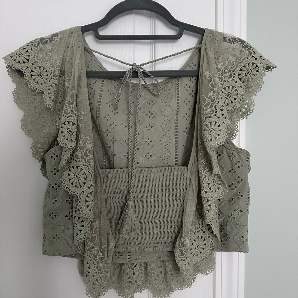 Altar’d State sage green top. Size SM. - Picture 3 of 3